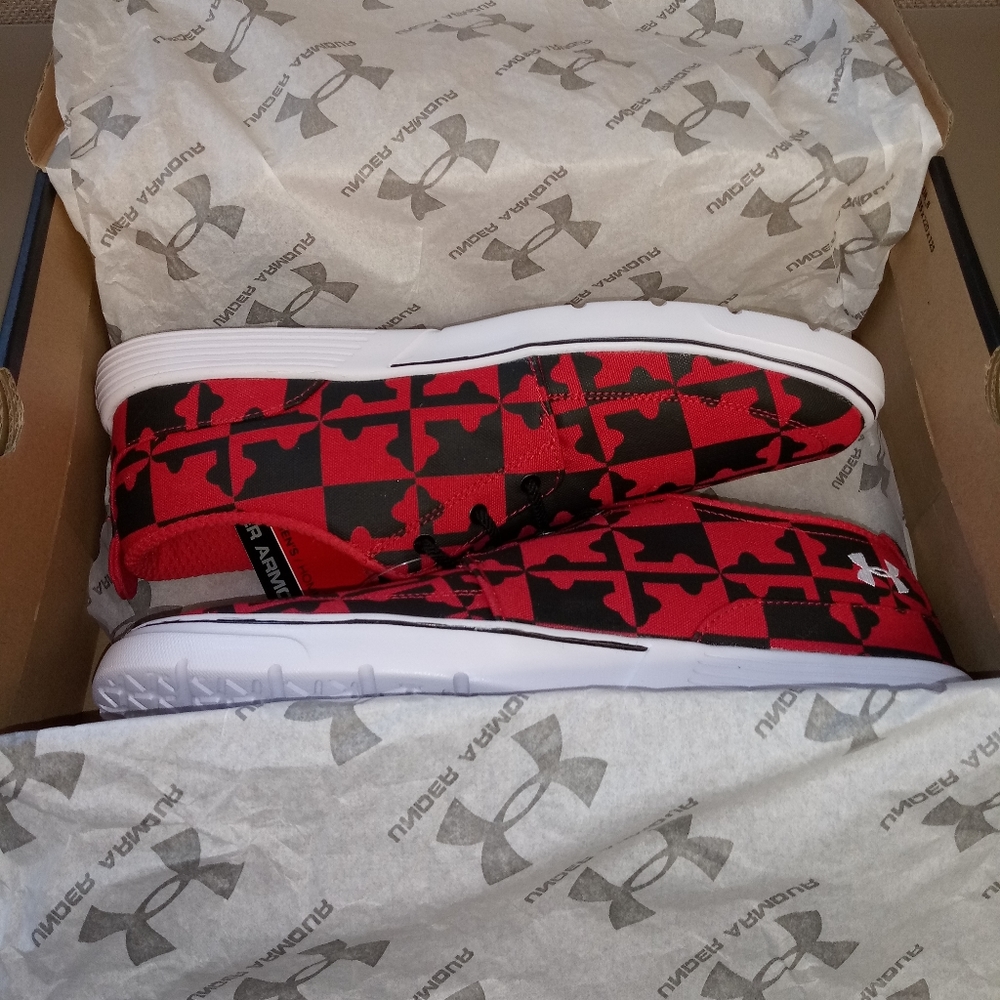 🔥 Brand New in box UA Maryland Sneakers